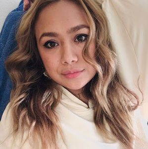 Meet your Posher, Iris